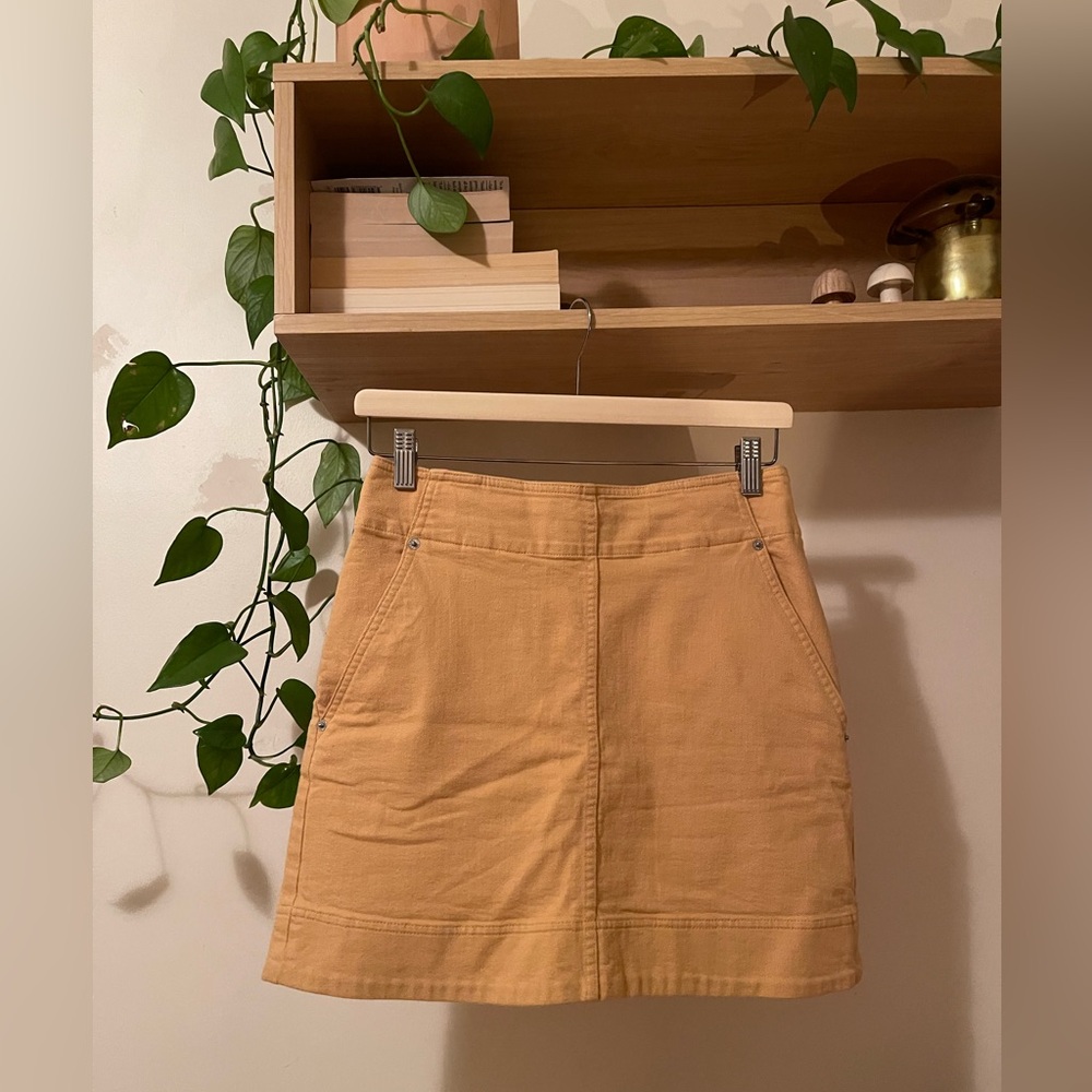 Club Monaco High Waisted Skirt